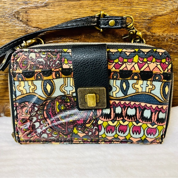 Sakroots Crossbody Removable Strap Clutch - Picture 2 of 9